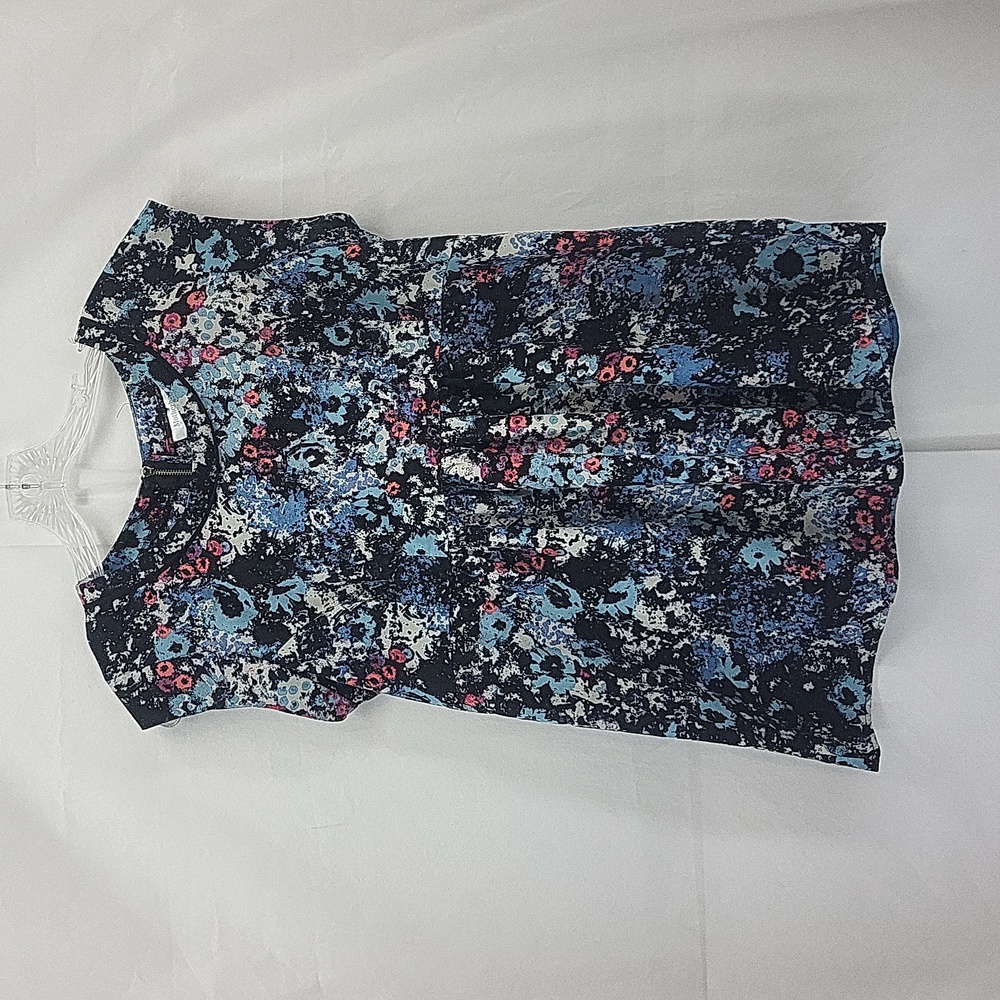 MOTHERHOOD Maternity Black Blue Foral Exposed Back Zip Top Blouse